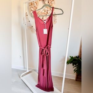 LC Lauren Conrad berry colored sleeveless jumper, Medium